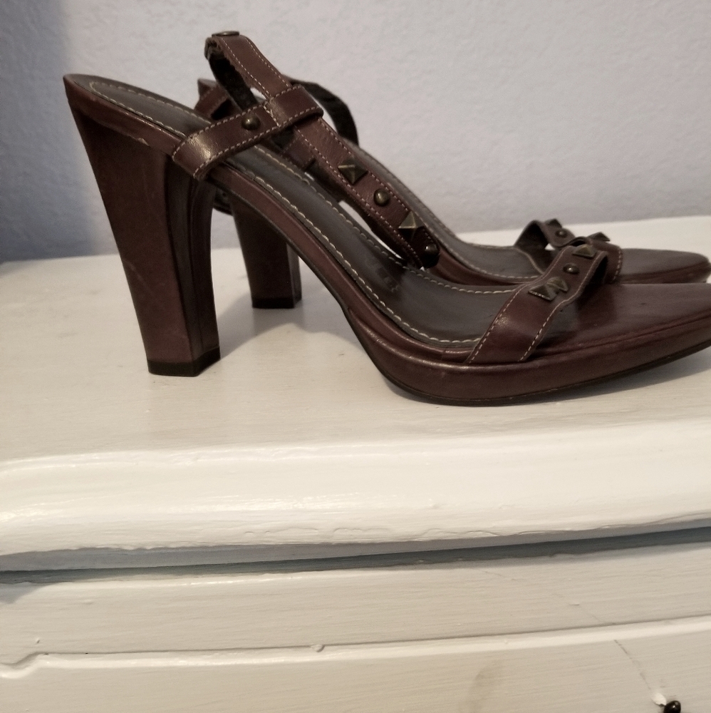 Brown buckle sandals